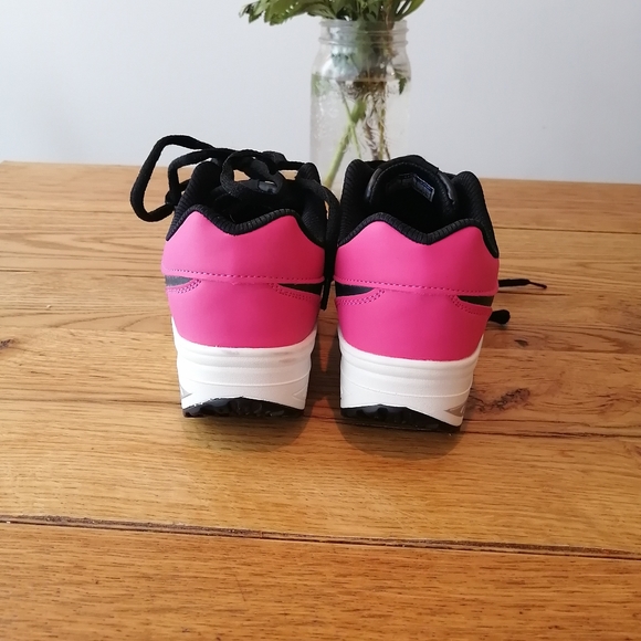 Platform sneakers size 6 - Picture 2 of 4